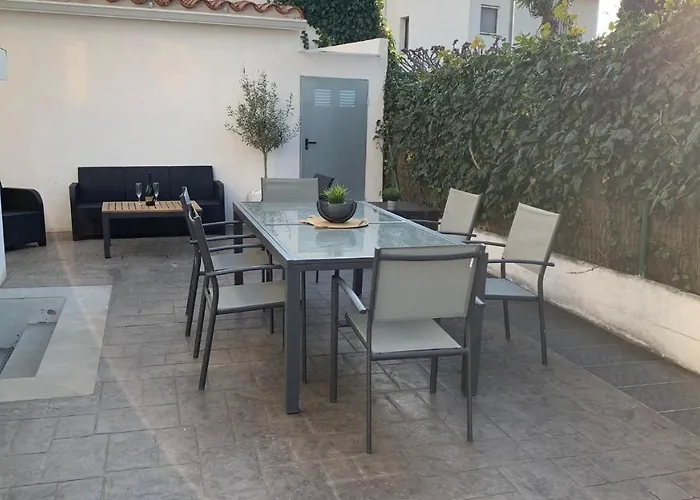 Rodhes Playa B-1 * روساس