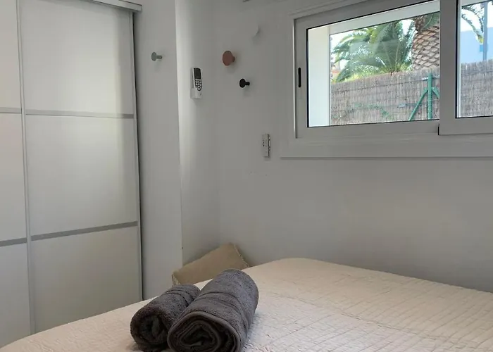 Rodhes Playa B-1 روساس